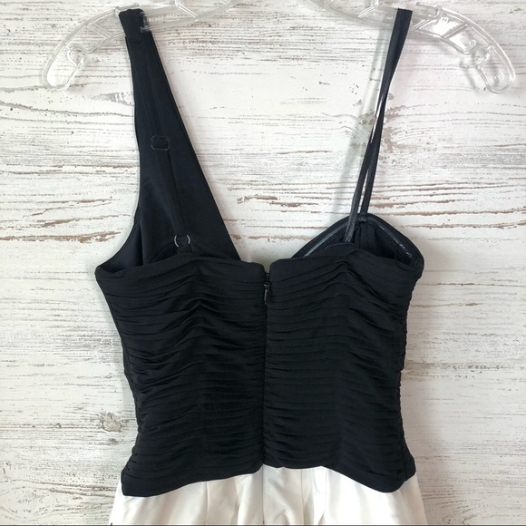 BCBGMAXAZARIA One Shoulder Black Cream Taffeta Tulle Mini Cocktail Dress 4 - Picture 8 of 10